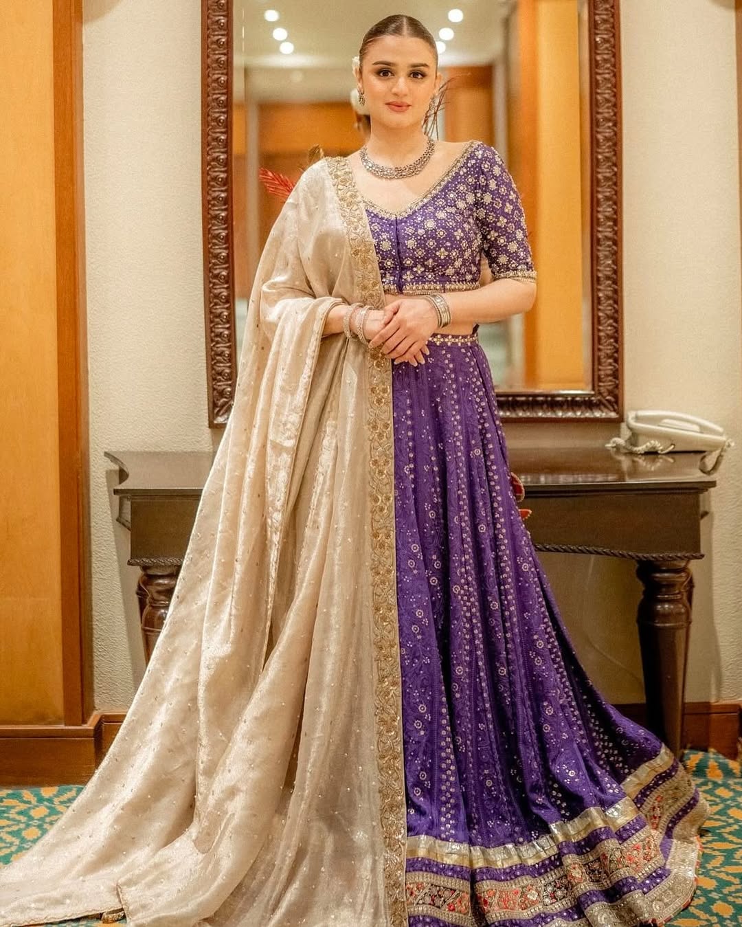 HIRA MANI